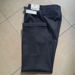Louis Raphael slacks 33x30